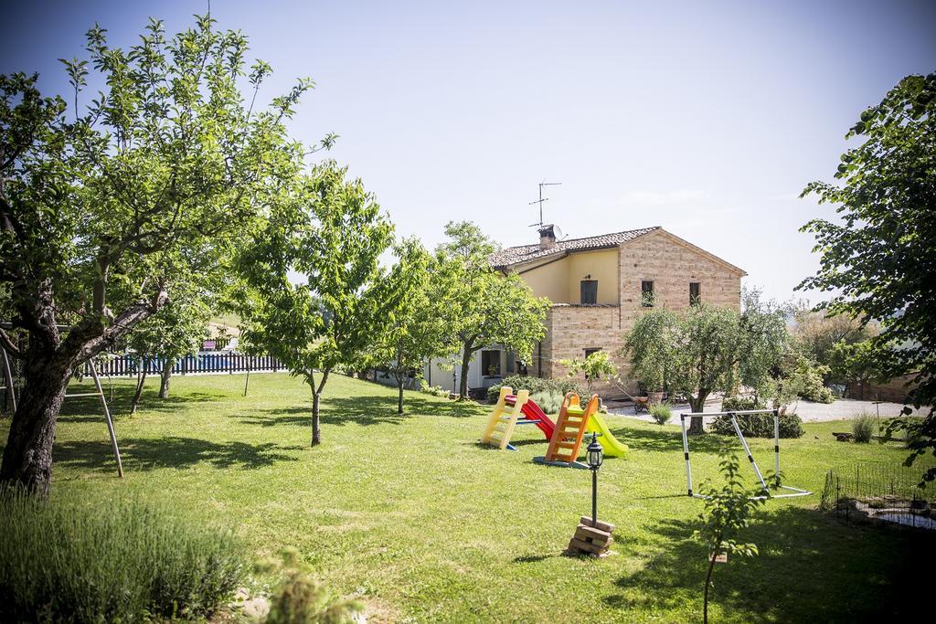 Il Casale Di Aurora Country House Colmurano Exterior foto